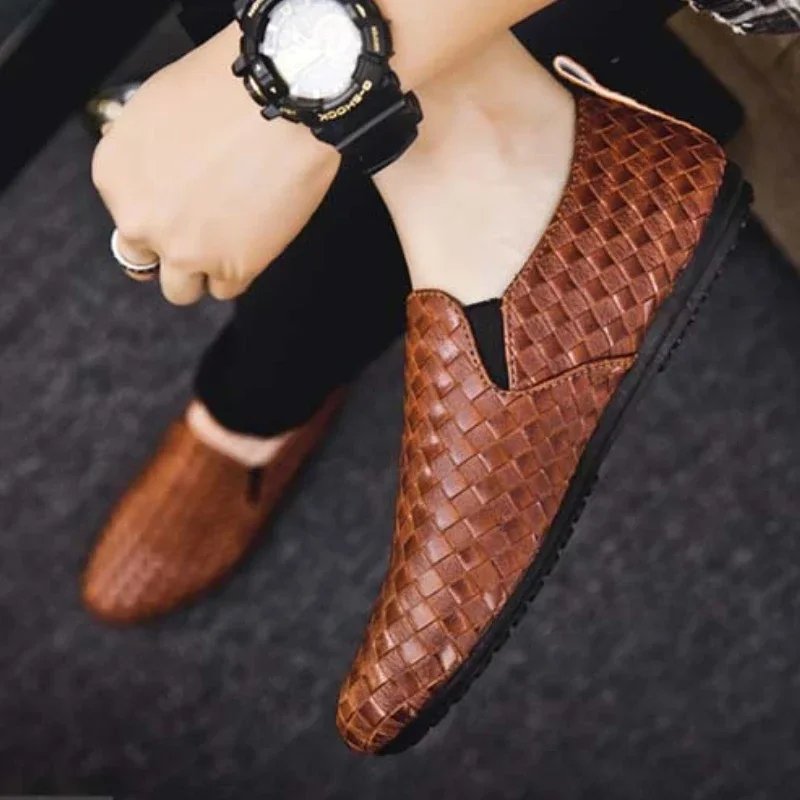 Men Trend Casual Shoes Fashion Light Men Leather Footwear Breathable Slip on Checkered Flat Bottom Driving Shoes Spring Summer