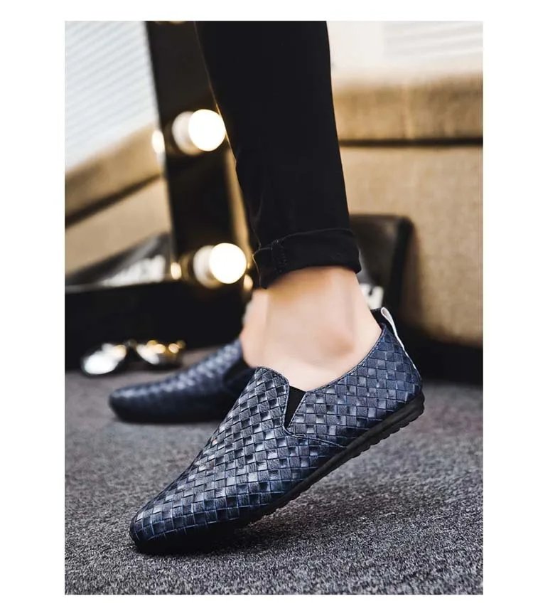 Men Trend Casual Shoes Fashion Light Men Leather Footwear Breathable Slip on Checkered Flat Bottom Driving Shoes Spring Summer