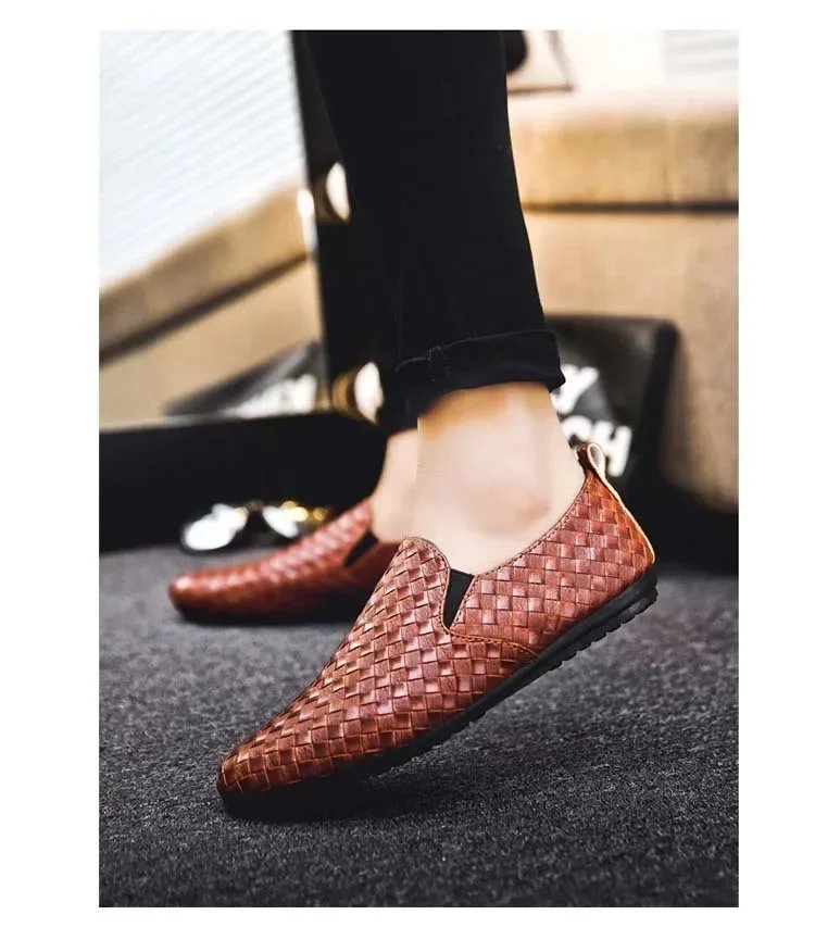 Men Trend Casual Shoes Fashion Light Men Leather Footwear Breathable Slip on Checkered Flat Bottom Driving Shoes Spring Summer