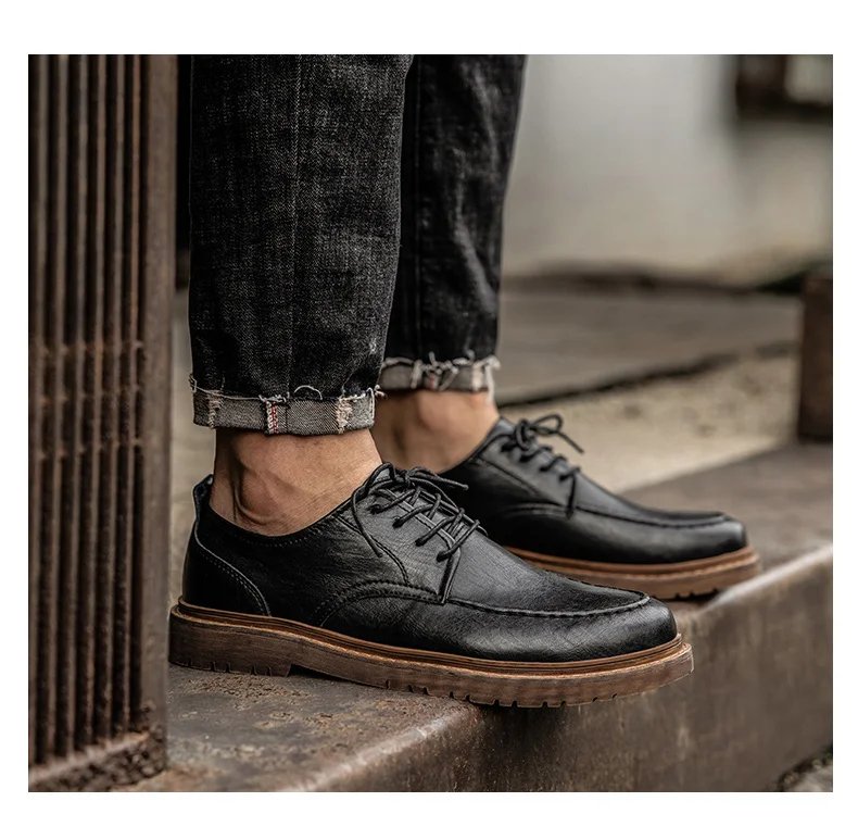 Autumn New Men Shoes Brogue Casual Shoes Men Genuine Leather Shoes Work Boots Business Casual Sneakers