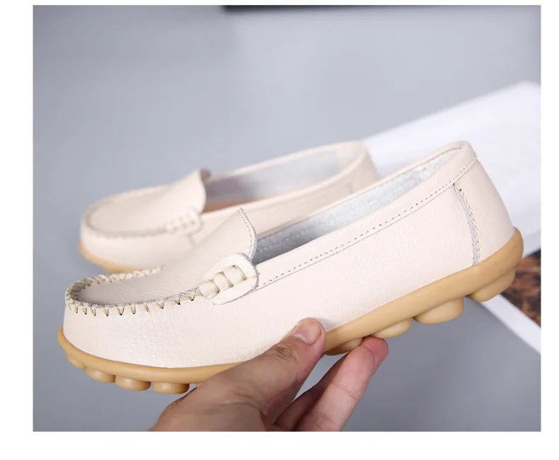 Genuine Leather Shoes Woman Soft Boat shoes for Women Flats shoes Big size 35-44 Ladies Loafers Non-Slip Sturdy Sole