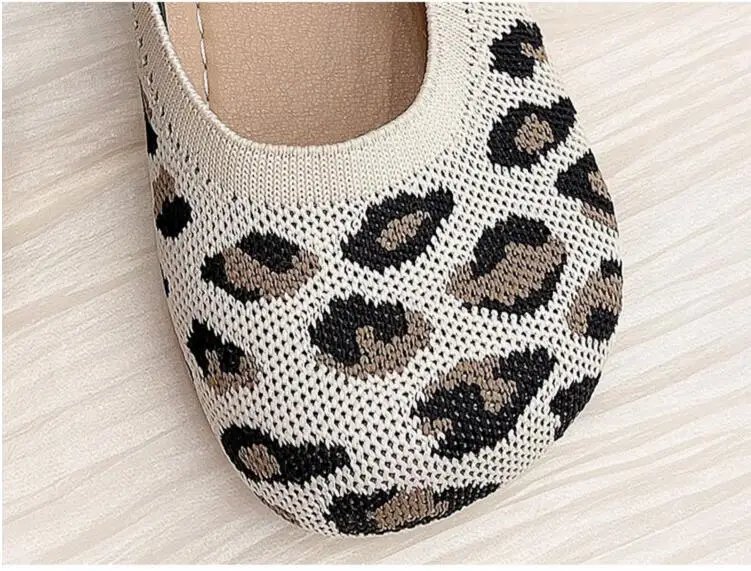 Size 42 Striped Flats Women Loafers Spring Summer Casual Shoes Flat Heel Non-slip Sole Barefoot Shoes TPR Sneakers Square Toe