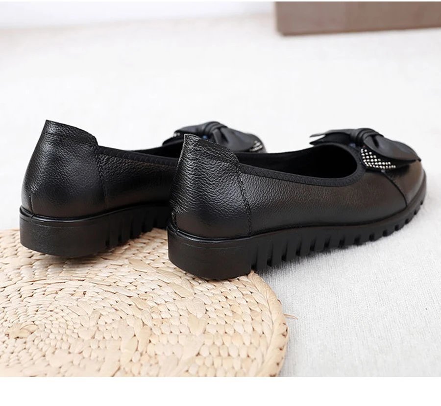 Woman's Flats Loafers Shoes Soft Genuine Leather Casual Shoes Big Size 35-42 Mocassin Boat Shoes for Women Hook Loop de mujer