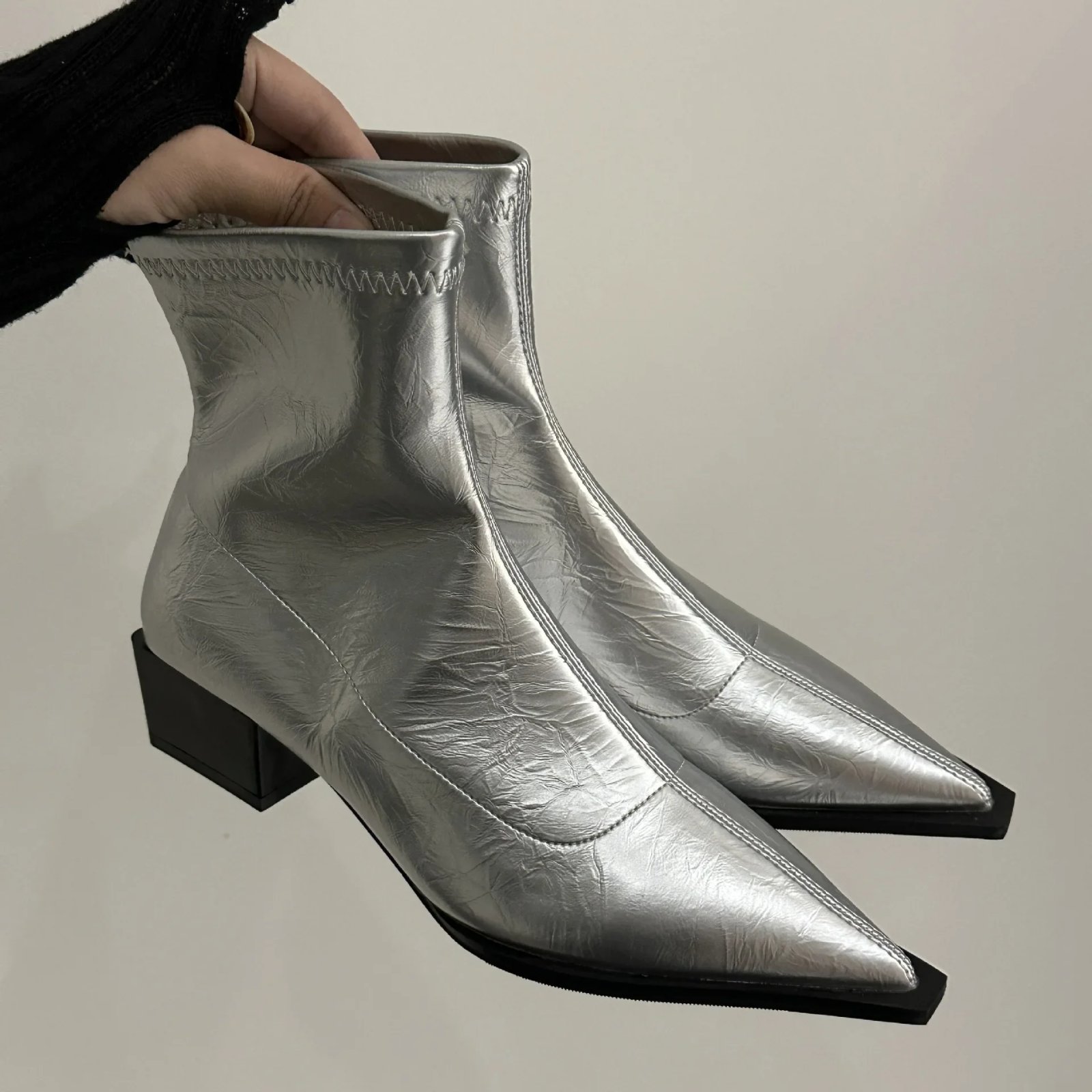 Autumn Women Ankle Boots Shoes Fashion Pointed Toe Ladies Short Boot Square Low Heel Casual Winter Women's Footwear 2024 Autumn Women Ankle Boots Shoes Fashion Pointed Toe Ladies Short Boot Square Low Heel Casual Winter Women's Footwear 2024