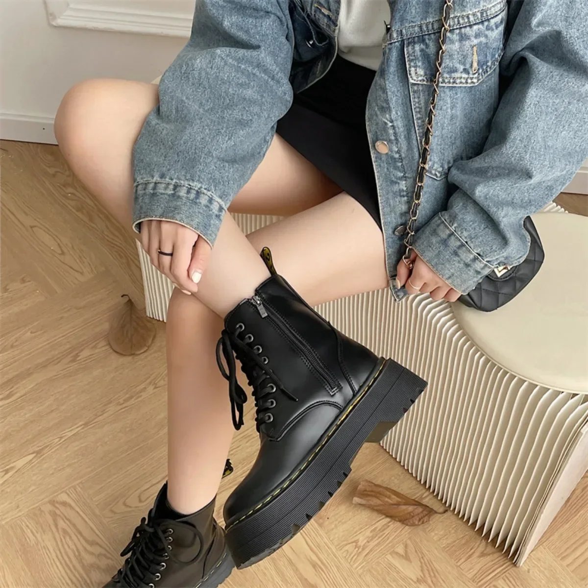 Women Martin Boots Casual Shoes Woman Leather Chelsea Ladie Classic Punk Female Goth Shoes High Platform Boots Women Botas Mujer