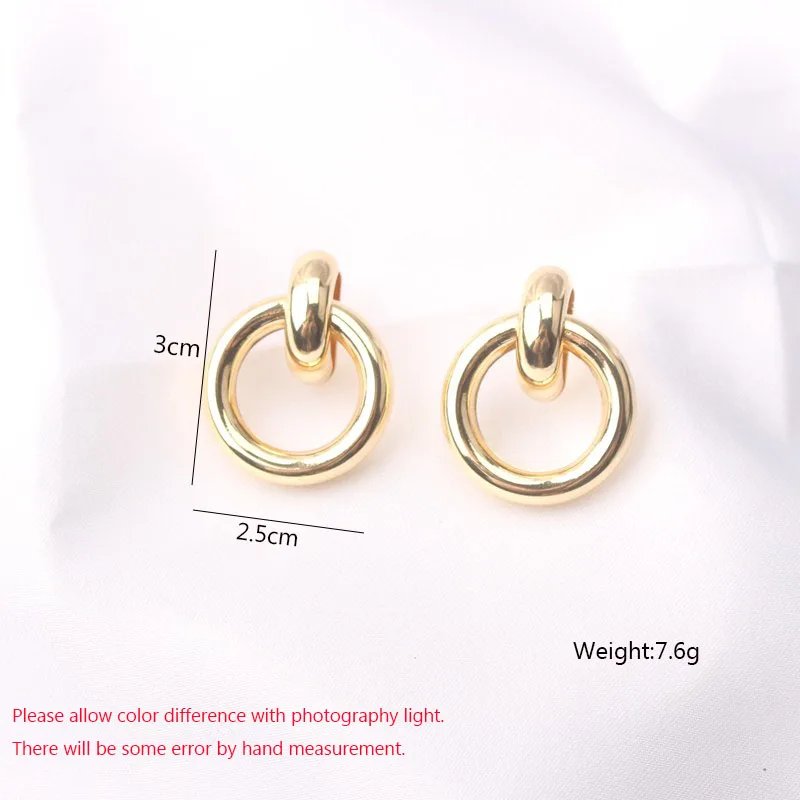 Gold Color Metal Drop Earrings Irregular Hollow Heart Pendants Earrings Twisted Geometric Personality Earrings for Women Gold Color Metal Drop Earrings Irregular Hollow Heart Pendants Earrings Twisted Geometric Personality Earrings for Women