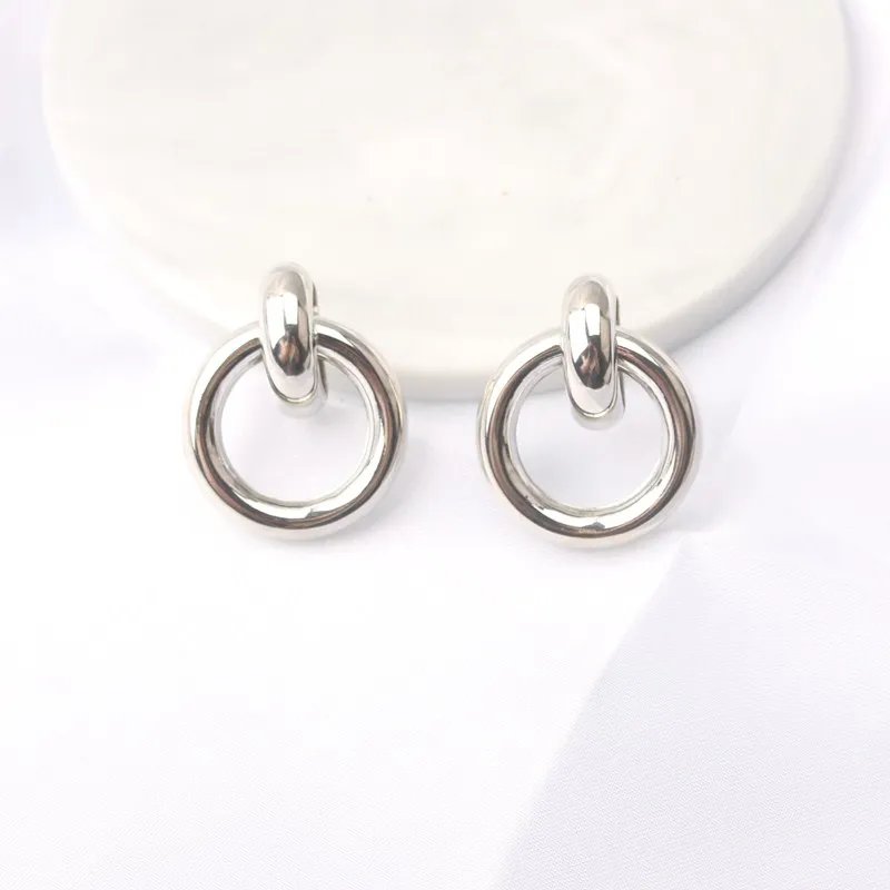 Gold Color Metal Drop Earrings Irregular Hollow Heart Pendants Earrings Twisted Geometric Personality Earrings for Women Gold Color Metal Drop Earrings Irregular Hollow Heart Pendants Earrings Twisted Geometric Personality Earrings for Women