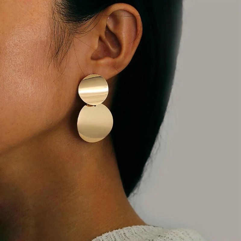 Gold Color Metal Drop Earrings Irregular Hollow Heart Pendants Earrings Twisted Geometric Personality Earrings for Women Gold Color Metal Drop Earrings Irregular Hollow Heart Pendants Earrings Twisted Geometric Personality Earrings for Women