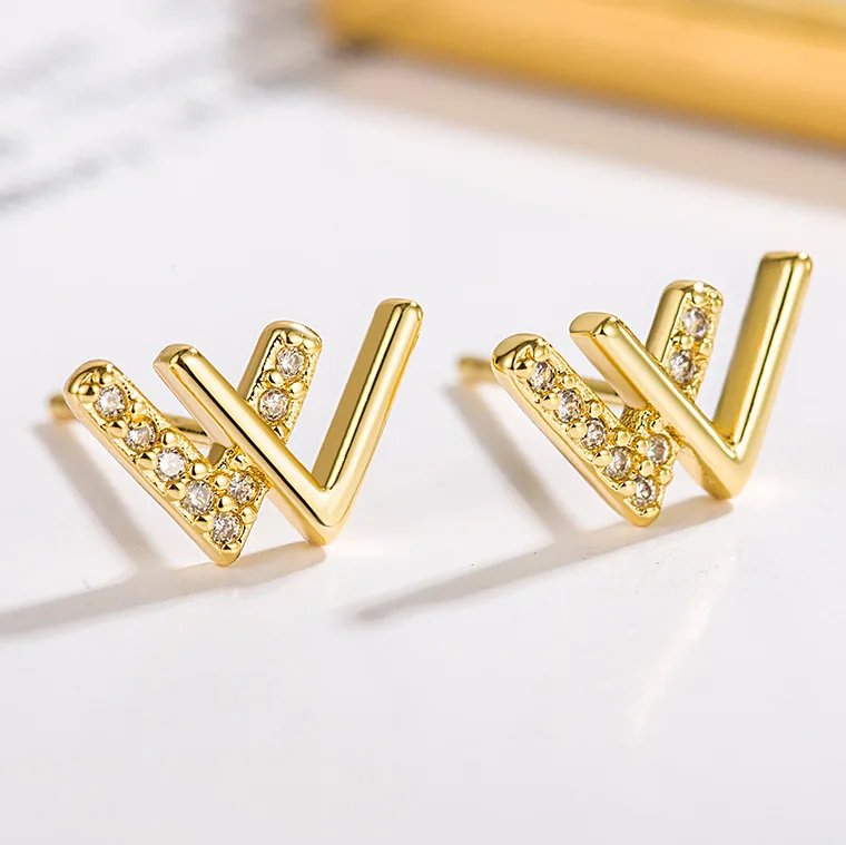 925 Sterling Silver Female Luxury Crystal Round Stud Earrings Vintage Wedding Jewelry White Zircon Stone Earrings Wholesale