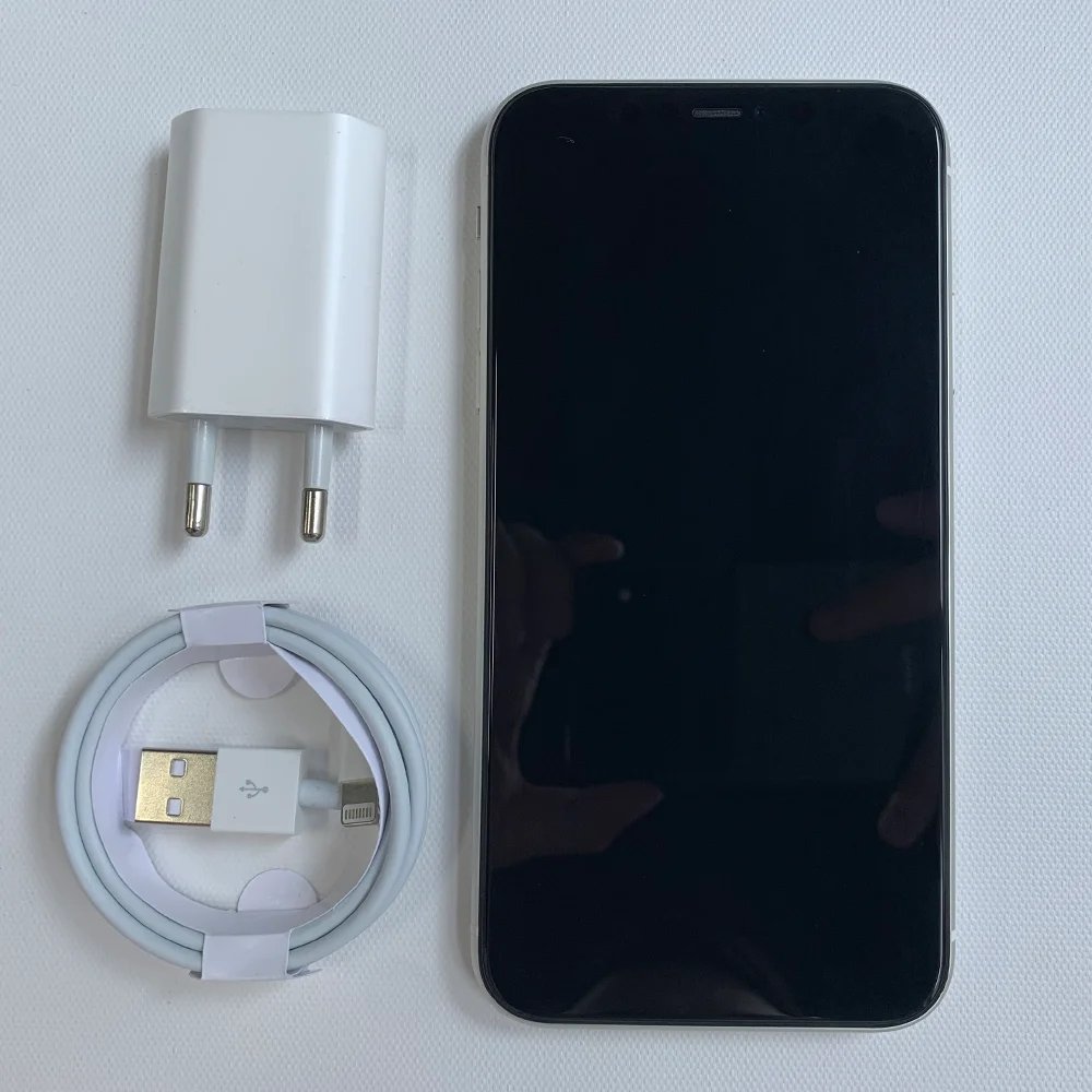 Original Unlocked Apple iPhone 11 4G LTE Mobile Phone NFC 64/128/256GB ROM 6.1'' IPS Screen 12MP A13 Bionic Hexa-core CellPhone