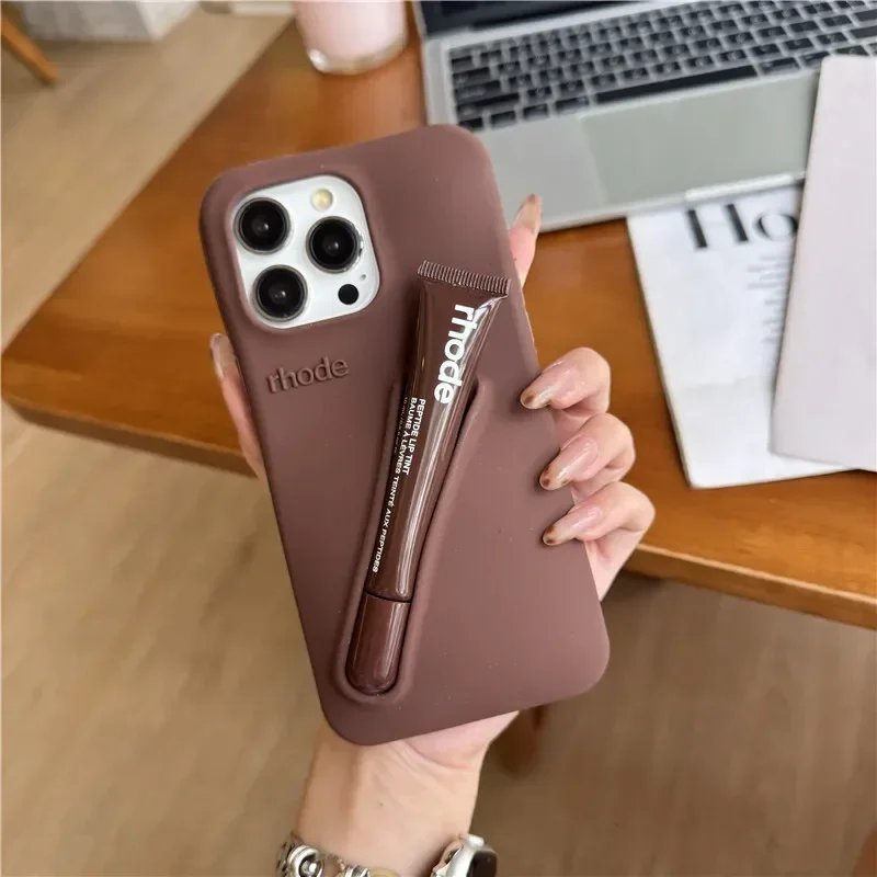For iPhone 16 12 13 14 15 11 Pro Max Plus Fashion Rhode Phone Case Gray Toast Espresso Ribbon Lip Gloss Holder Silicone Cover For iPhone 16 12 13 14 15 11 Pro Max Plus Fashion Rhode Phone Case Gray Toast Espresso Ribbon Lip Gloss Holder Silicone Cover