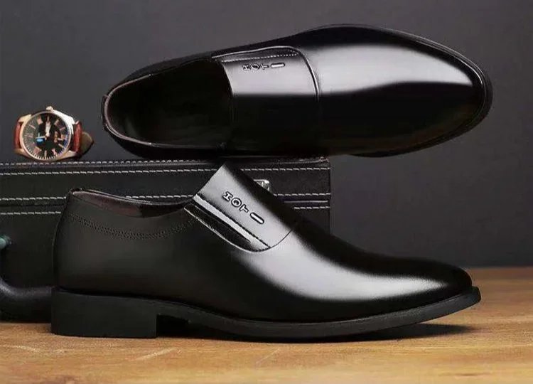 Spring Autumn Dress Shoes Man Leather Casual Business Cheap Clearance Party Suit Gentleman 39 2024 Trend New Social Shoe for Men