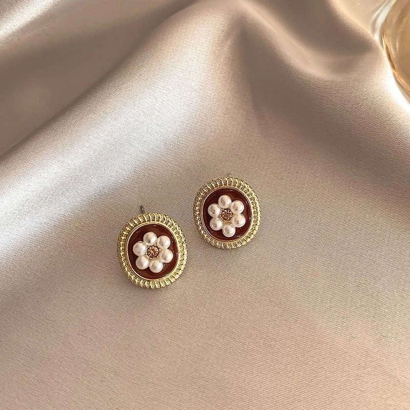 Vintage Dripping Oil Wine Red Retro Stud Earrings For Women Korean Pearl Flower Heart Shape Geometric Earring High Sense Jewelry Vintage Dripping Oil Wine Red Retro Stud Earrings For Women Korean Pearl Flower Heart Shape Geometric Earring High Sense Jewelry
