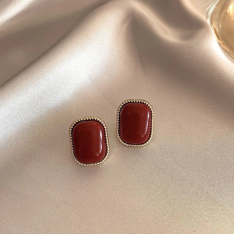 Vintage Dripping Oil Wine Red Retro Stud Earrings For Women Korean Pearl Flower Heart Shape Geometric Earring High Sense Jewelry Vintage Dripping Oil Wine Red Retro Stud Earrings For Women Korean Pearl Flower Heart Shape Geometric Earring High Sense Jewelry