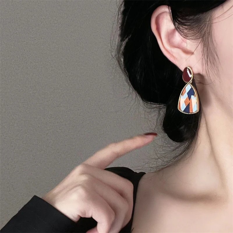 Vintage Dripping Oil Wine Red Retro Stud Earrings For Women Korean Pearl Flower Heart Shape Geometric Earring High Sense Jewelry Vintage Dripping Oil Wine Red Retro Stud Earrings For Women Korean Pearl Flower Heart Shape Geometric Earring High Sense Jewelry