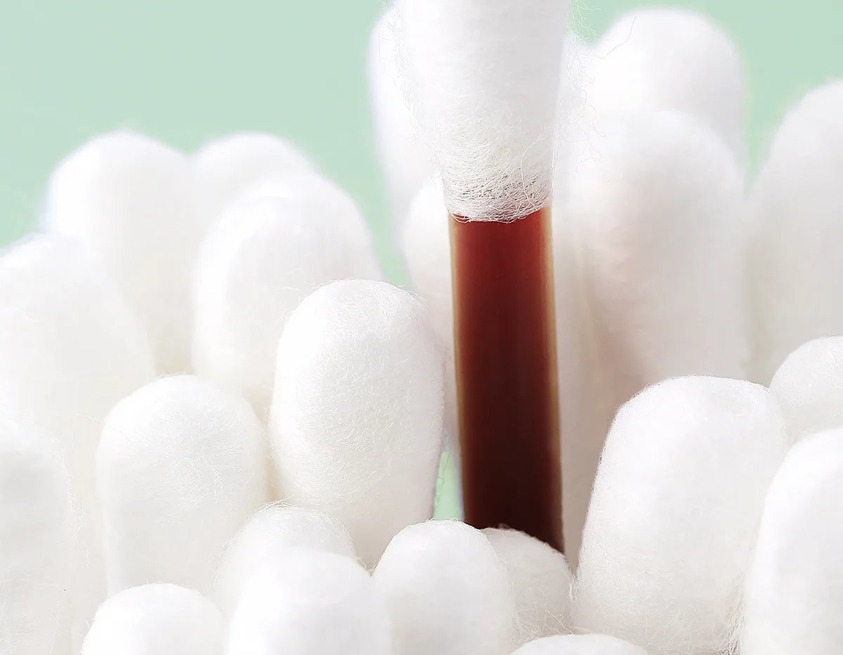 50PCS/Lot Medical Alcohol Disposable Emergency Cotton Stick Iodine Disinfected Swab First Aid kit home for Children Adults Baby