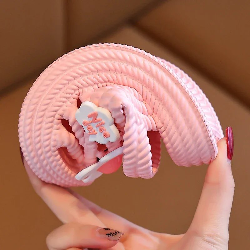 2024 New Children's Slippers Summer Girls and Boys Bathroom Home Anti slip Beach Shoes Soft Soled Baby Sandals