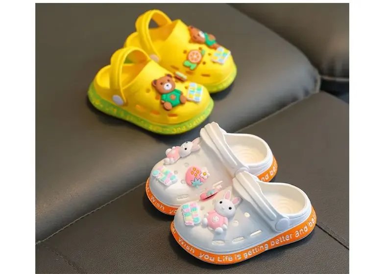 Children's Slippers Cute Cartoon Girls Boys with Soft Soles Baby Bags Perforated Shoes Home and Baby Sandals Children's Slippers Cute Cartoon Girls Boys with Soft Soles Baby Bags Perforated Shoes Home and Baby Sandals