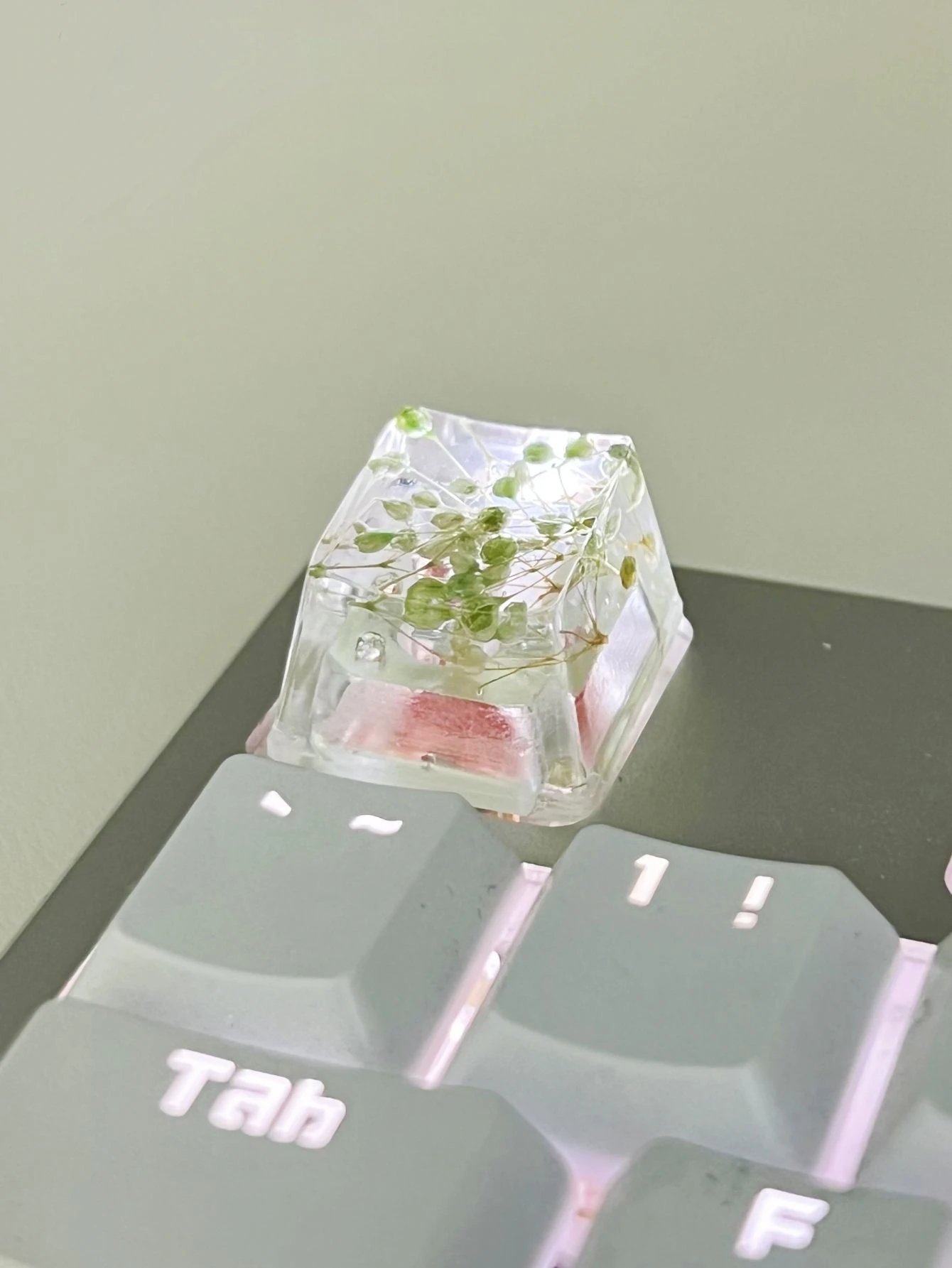 1Pcs High Quality Epoxy DIY Translucent Leaves Dry Flowers Paper Cross Axis Mechanical Keyboard Keycap Universal Accessories