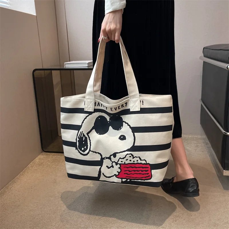 Disney Snoopy Cute Cartoon Large Capacity Canvas Bag for Female Students To Hold Books Tote Mommy Bag